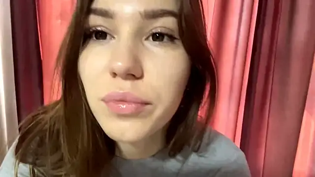 Snapshot of HypnoticEyeys chatting on 02/27/26, 05:29 HypnoticEyeys online show from 02/27/26, 05:29