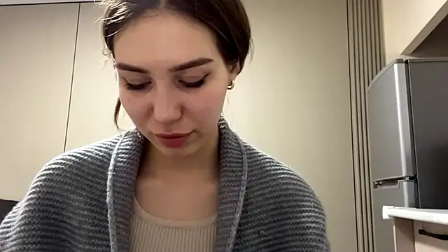 Snapshot of HypnoticEyeys chatting on 02/21/26, 05:26 HypnoticEyeys online show from 02/21/26, 05:26