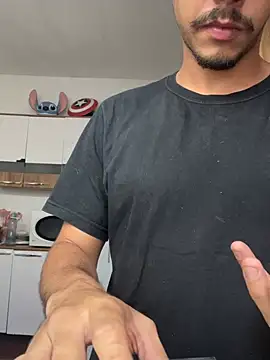 Exclusiveboy69 online show from 04/15/26, 12:53