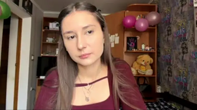 Snapshot of poly_princess chatting on 02/27/26, 10:48 poly princess online show from 02/27/26, 10:48