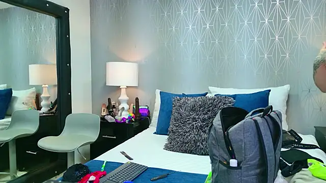 CherryTayloor online show from 04/11/26, 03:25