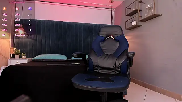 Snapshot of liam_es chatting on 02/25/26, 02:34 liam es online show from 02/25/26, 02:34