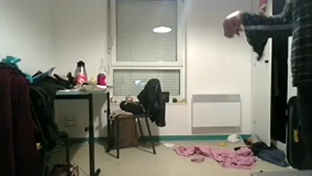 Snapshot of DolliaStarz chatting on 02/19/26, 05:43 DolliaStarz online show from 02/19/26, 05:43