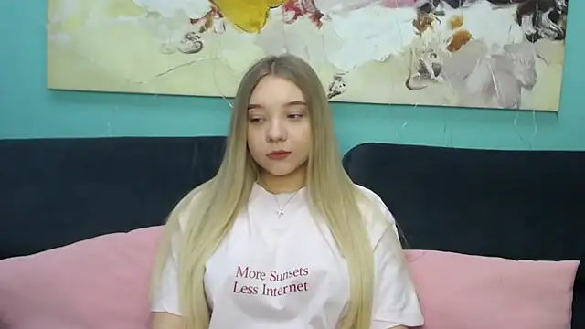 MilanaSiia online show from 03/12/26, 05:45