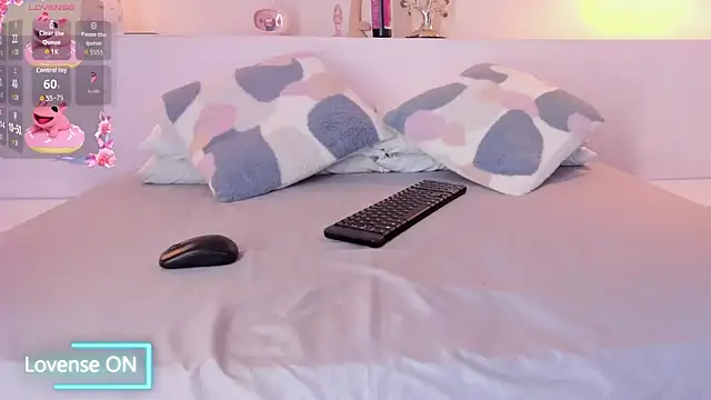 mia mendoza  online show from 04/08/26, 11:22