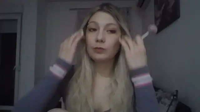 Foxy Bright online show from 03/19/26, 07:25