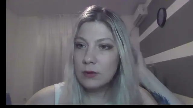 Foxy Bright online show from 03/14/26, 08:04