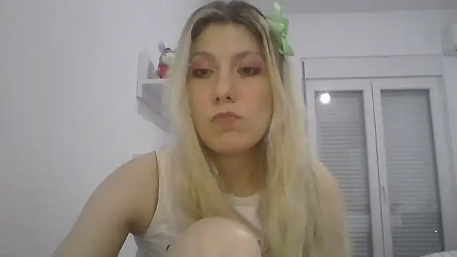 Foxy Bright online show from 03/27/26, 07:37