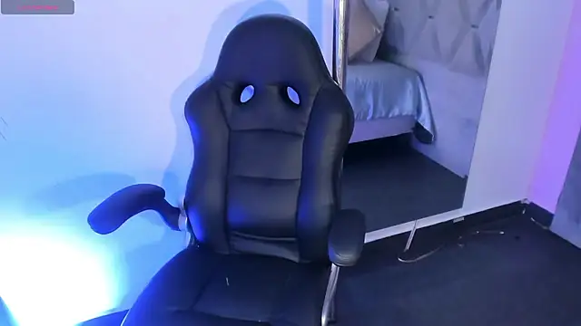 Daniiela Ember online show from 03/30/26, 09:55