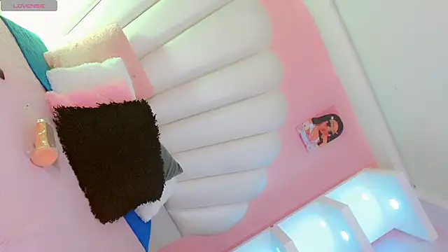 Daniiela Ember online show from 03/01/26, 04:23