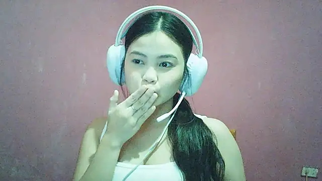 DessertFlower online show from 05/26/26, 04:10