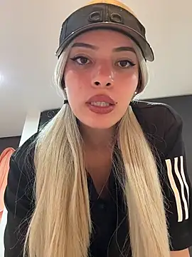 romanovanita online show from 03/13/26, 04:17