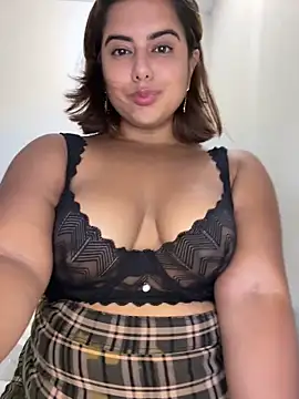 Lilithgomez  online show from 03/25/26, 04:01