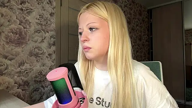 JeneeBIanks online show from 04/24/26, 11:34