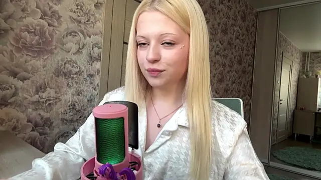 JeneeBIanks online show from 04/03/26, 12:11