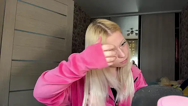 JeneeBIanks online show from 03/06/26, 10:21