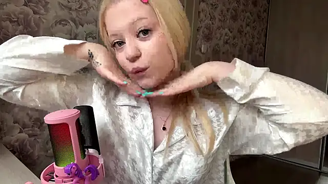 JeneeBIanks online show from 04/05/26, 10:11