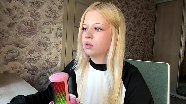 JeneeBIanks online show from 03/26/26, 12:03