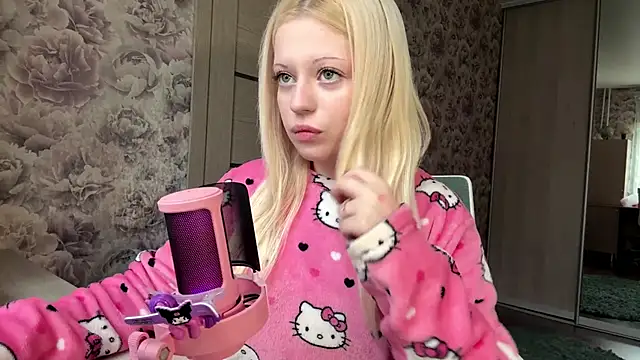 JeneeBIanks online show from 04/02/26, 12:34