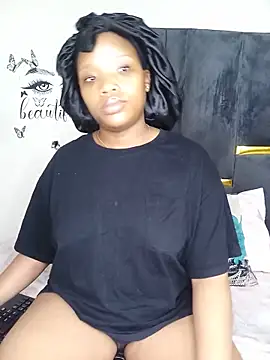Snapshot of Divine_Beautyxx chatting on 05/22/26, 02:09 Divine Beautyxx online show from 05/22/26, 02:09