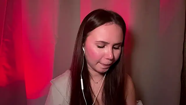 Snapshot of MarylynnSimens chatting on 03/02/26, 06:15 MarylynnSimens online show from 03/02/26, 06:15