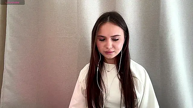 Snapshot of MarylynnSimens chatting on 02/28/26, 08:14 MarylynnSimens online show from 02/28/26, 08:14