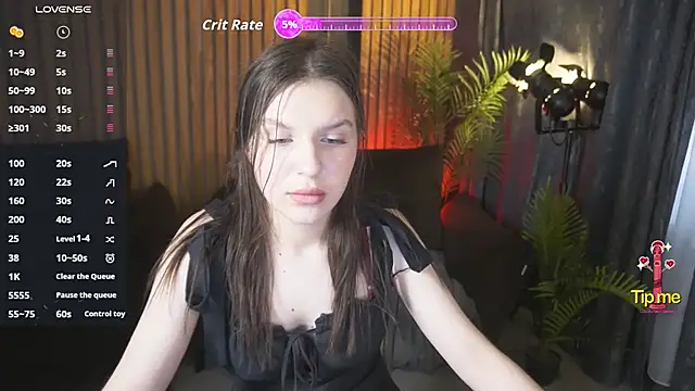 Snapshot of SecretKiraa chatting on 05/13/26, 05:47 SecretKiraa online show from 05/13/26, 05:47