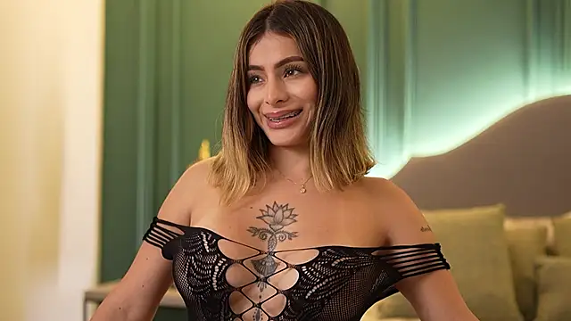 Amara Velvet  online show from 03/11/26, 02:49