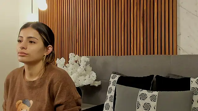 Amara Velvet  online show from 05/31/26, 04:24