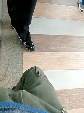 Snapshot of Damiianm chatting on 02/25/26, 01:11 Damiianm online show from 02/25/26, 01:11