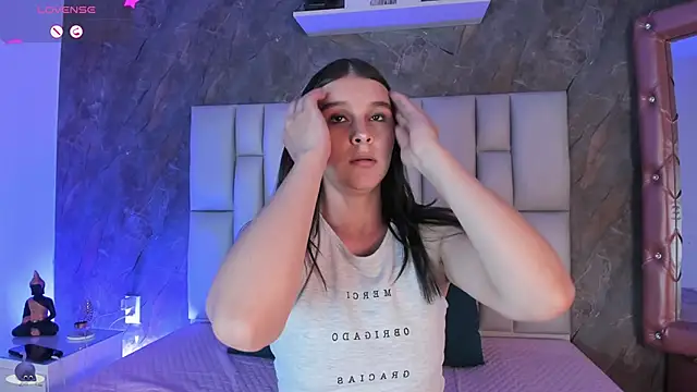 lya gomez online show from 04/07/26, 02:46