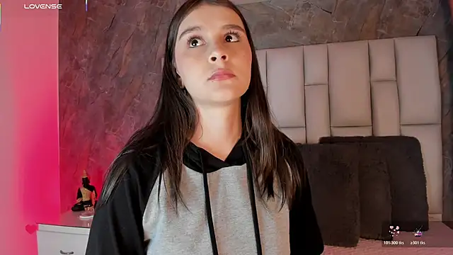 lya gomez online show from 03/18/26, 02:58