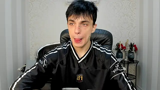 ClarkBev online show from 05/20/26, 06:54