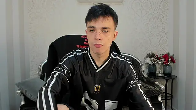 ClarkBev online show from 04/03/26, 05:36