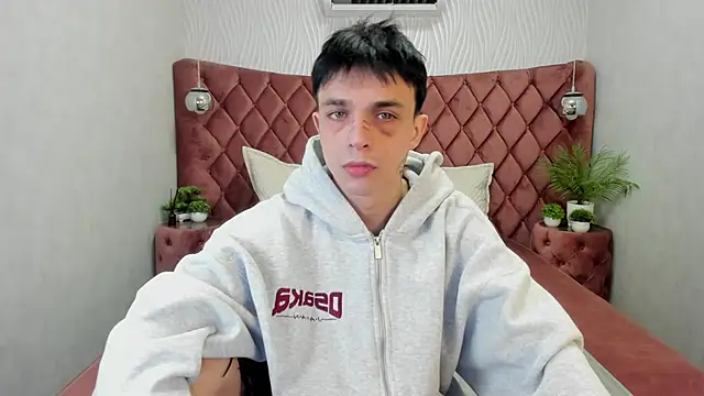 ClarkBev online show from 04/15/26, 06:19