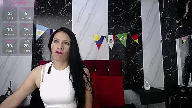 Snapshot of SofiaMoreno_ chatting on 06/27/26, 03:07 SofiaMoreno online show from 06/27/26, 03:07