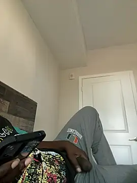 Snapshot of makeherfeelg chatting on 02/19/26, 09:56 makeherfeelg online show from 02/19/26, 09:56