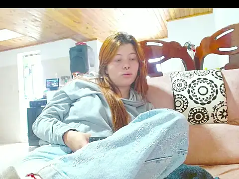 Snapshot of Emma_Rodriguez15 chatting on 02/25/26, 06:30 Emma Rodriguez15 online show from 02/25/26, 06:30