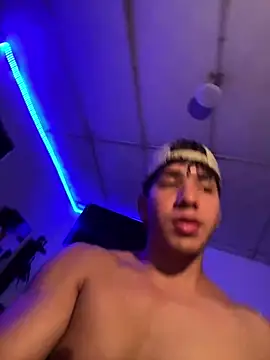 Alejandrososas online show from 03/28/26, 08:32