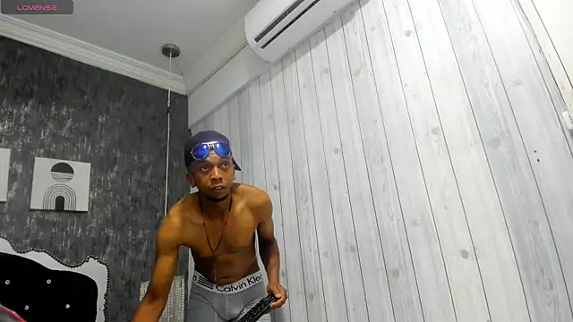 Snapshot of bray_1999 chatting on 02/27/26, 03:40 bray 1999 online show from 02/27/26, 03:40