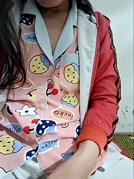 Snapshot of kieuqueen92 chatting on 02/23/26, 01:55 kieuqueen92 online show from 02/23/26, 01:55