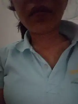 Snapshot of kieuqueen92 chatting on 02/25/26, 11:32 kieuqueen92 online show from 02/25/26, 11:32