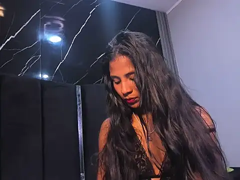 Juna Hyl online show from 02/24/26, 04:46