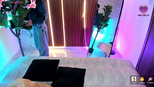 Antonella Moretti  online show from 04/11/26, 02:19