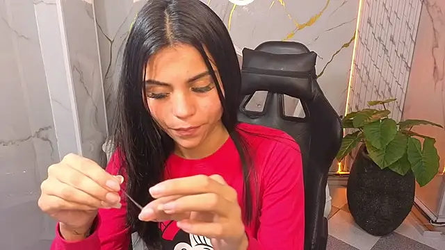 Tamy b  online show from 04/15/26, 03:16