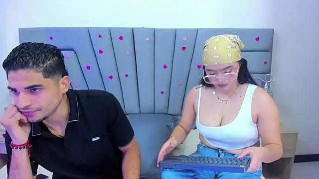 Snapshot of JhoanAndScarlet chatting on 03/01/26, 03:39 JhoanAndScarlet online show from 03/01/26, 03:39