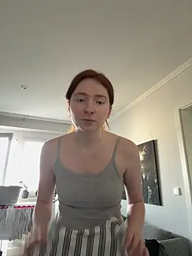 Snapshot of HoneyBunny18 chatting on 02/26/26, 01:22 HoneyBunny18 online show from 02/26/26, 01:22