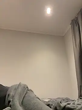 Snapshot of HoneyBunny18 chatting on 02/23/26, 05:46 HoneyBunny18 online show from 02/23/26, 05:46