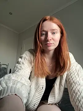 Snapshot of HoneyBunny18 chatting on 02/28/26, 02:06 HoneyBunny18 online show from 02/28/26, 02:06