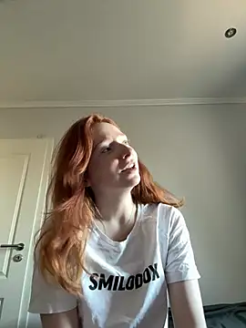 Snapshot of HoneyBunny18 chatting on 02/25/26, 02:17 HoneyBunny18 online show from 02/25/26, 02:17